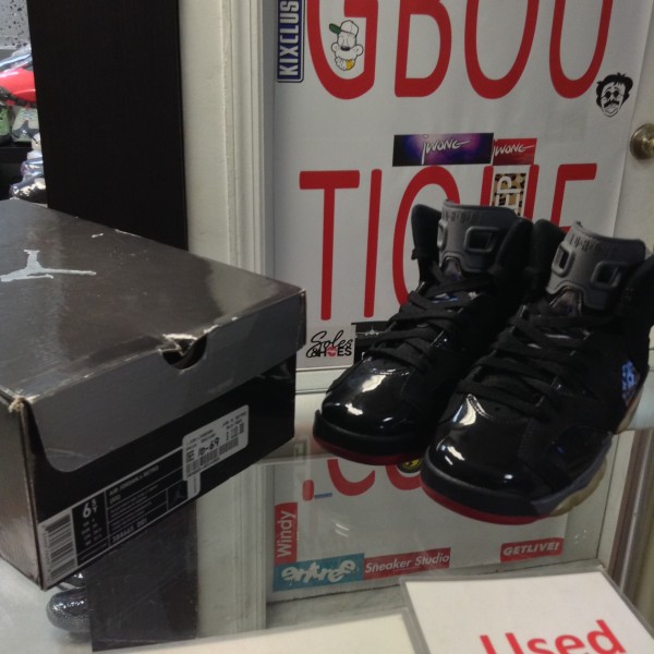 2010 Nike Air Jordan VI Piston