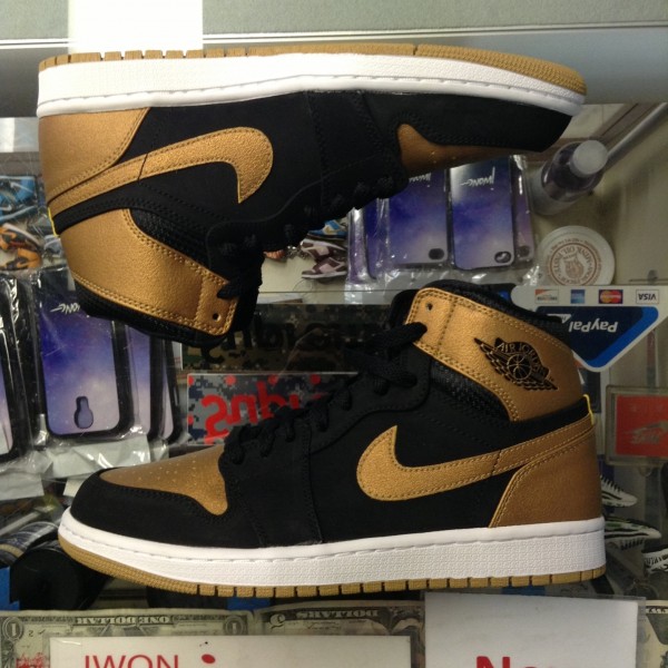 2014 Nike Air Jordan I PE Melo Gold Men