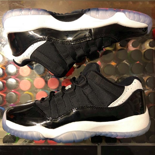 2014 Nike Air Jordan XI Infrared 23 Low Youth