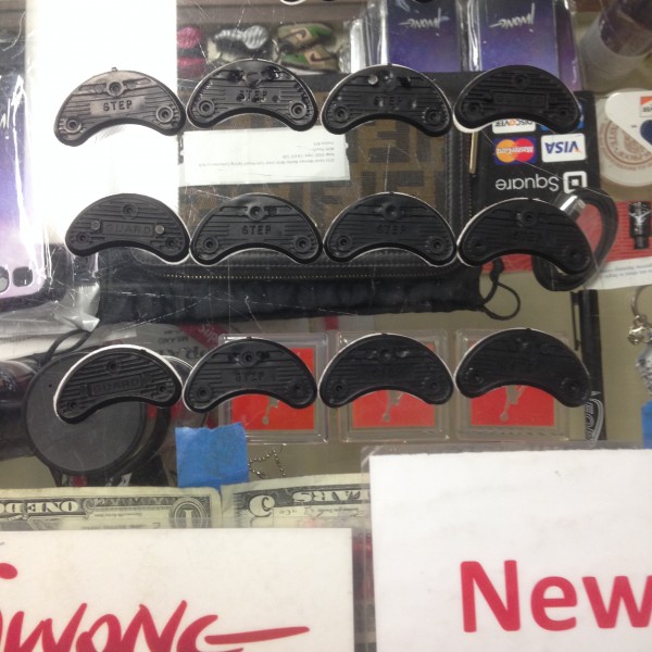 Traveler Shoe Heel Plates #4 Black 7 Pairs With 5/8 Threaded Nails