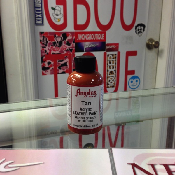 Angelus Tan Acrylic Leather Paint 4 FL OZ