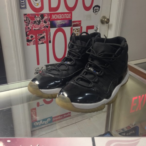 2009 Nike Air Jordan XI Space Jam