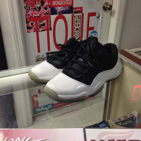 2013 Nike Air Jordan XI Tuxedo Youth