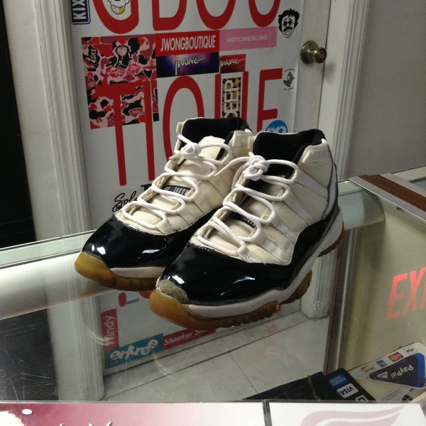 2000 Nike Air Jordan XI Concord 