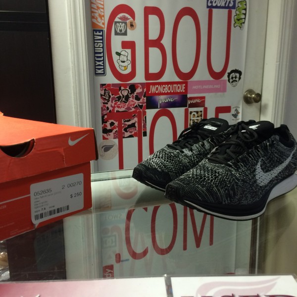 2015 Nike Flyknit Racer Oreo