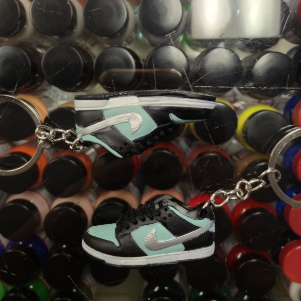 2005 Nike Dunk Pro SB Low Tiffany Diamond 3D Keychain