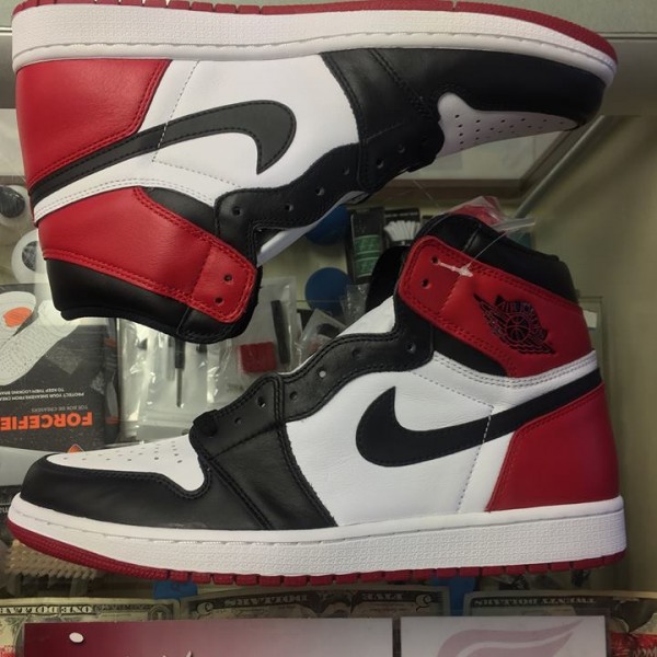 2016 Nike Air Jordan I Black Toe