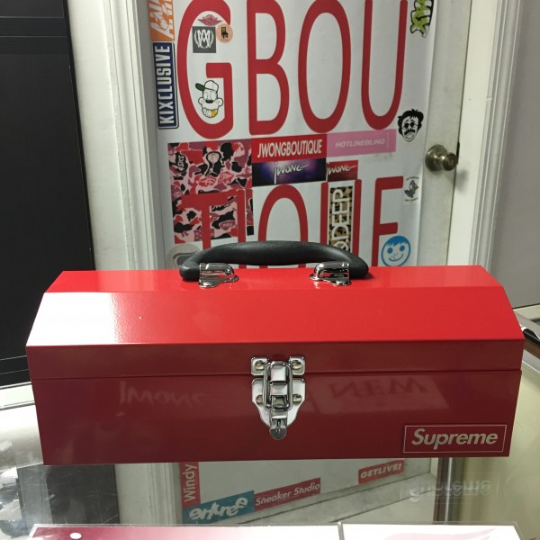 2014 Sup Metal Tool Box Red