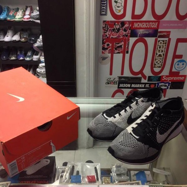 2015 Nike Flyknit Racer Black White