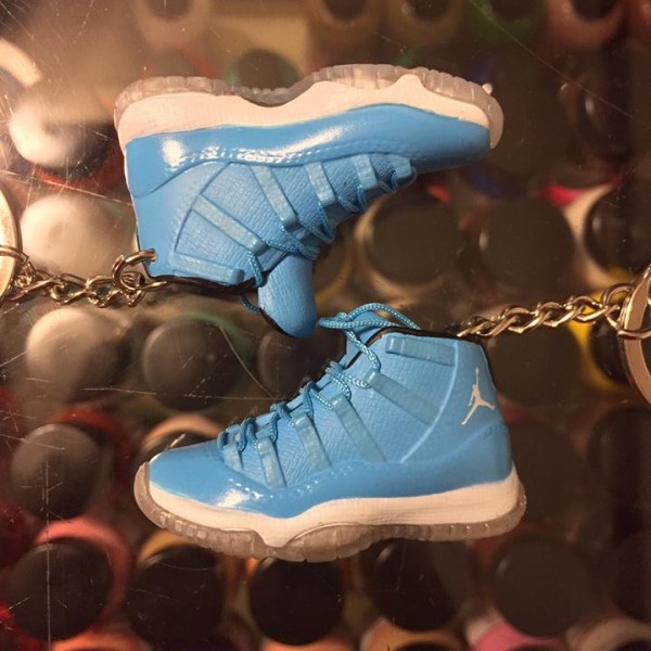 2014 Nike Air Jordan XI Pantone 3D Keychain