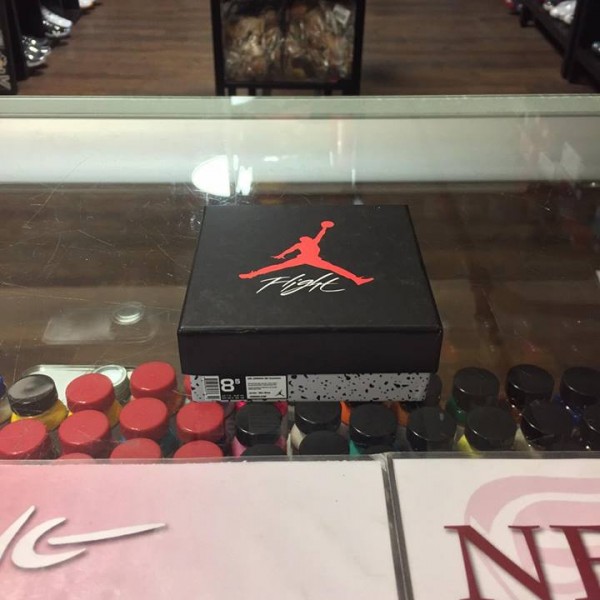 Nike Air Jordan 3D Keychain Box
