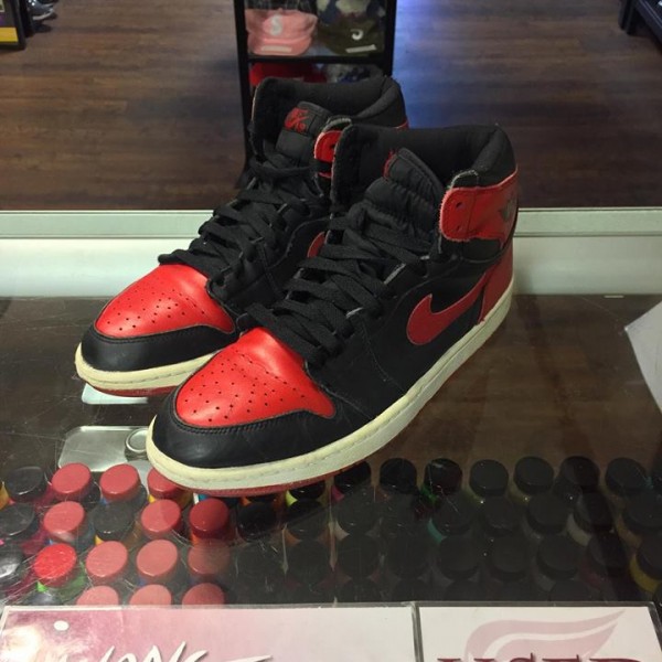 2001 Nike Air Jordan I Bred
