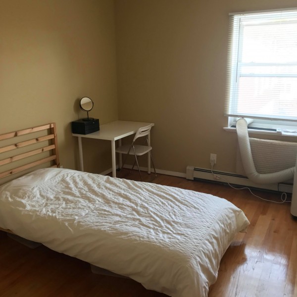 150 SQ FT Room For Rent 403