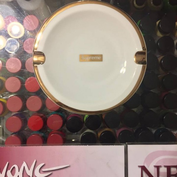 2017 Sup Ash Tray Gold White