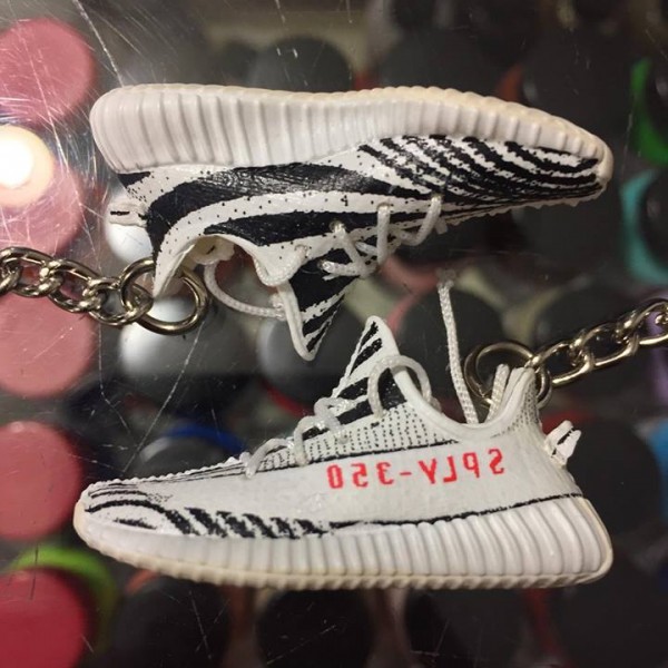 2017 Adidas Yeezy Boost 350 V2 Zebra Black White 3D Keychain