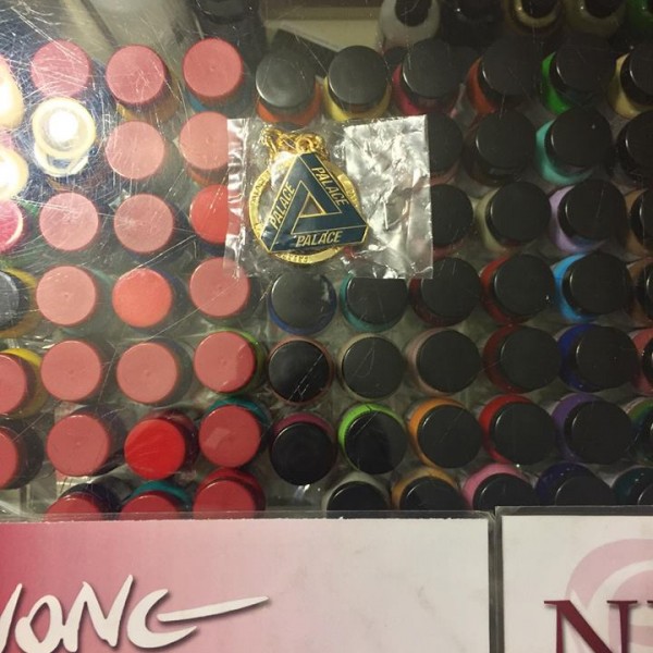 2017 Palace Tri-Ferg Keyring Navy Blue