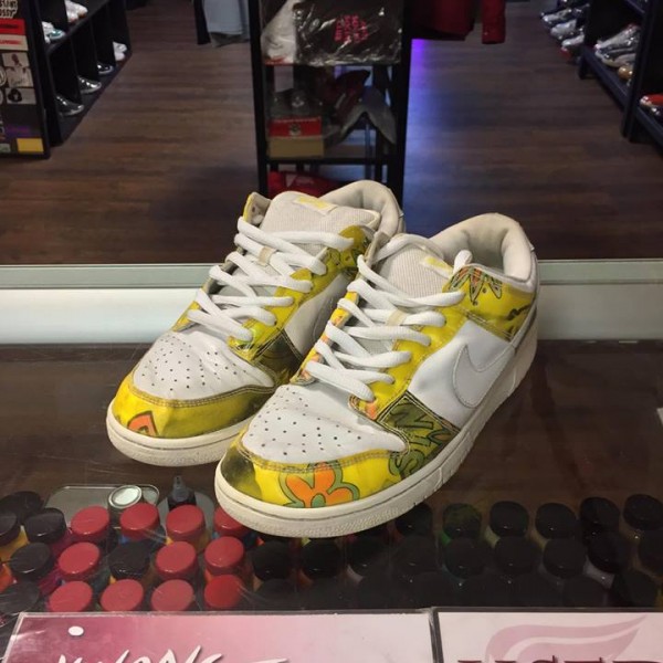 2005 Nike Dunk Low SB De La Soul Yellow