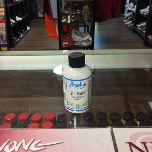 Angelus 2-Soft Fabric Medium 4 FL OZ