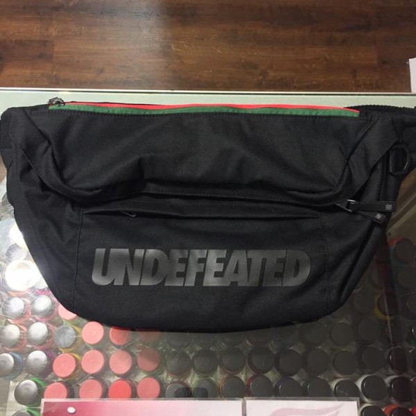 2017 Nike Undefeated Body Bag Black
