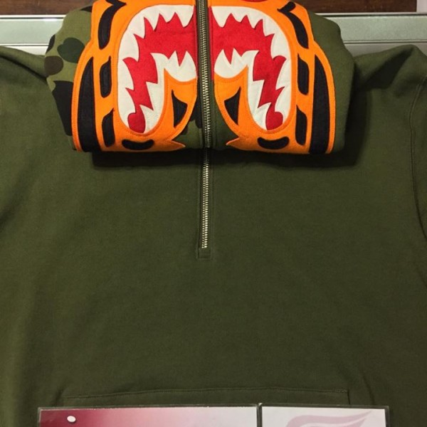 2014 Bape Tiger 1/4 Zip Up Hooded Sweatshirt Olive 