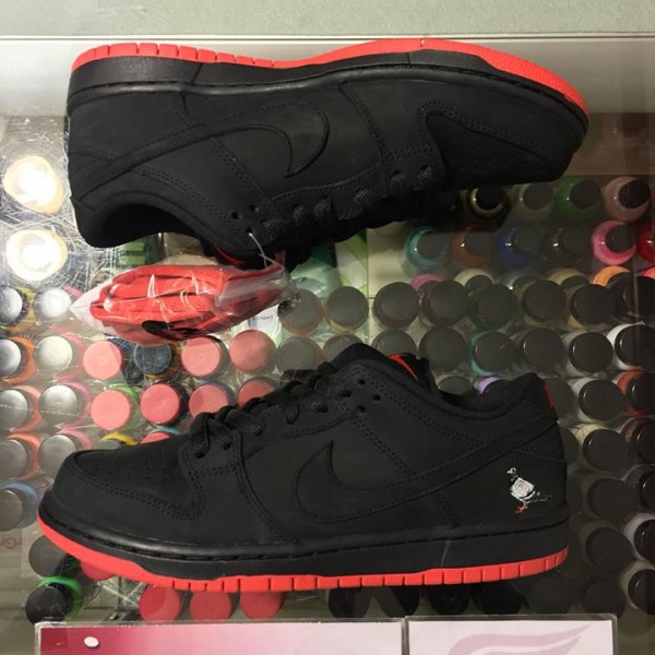 2017 Nike SB Dunk Low TRD QS Black Pigeon