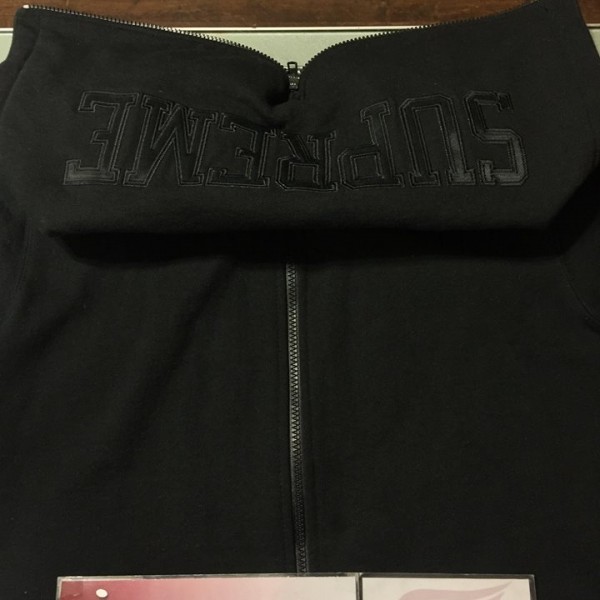 2017 Sup Split Hood Sweater Black