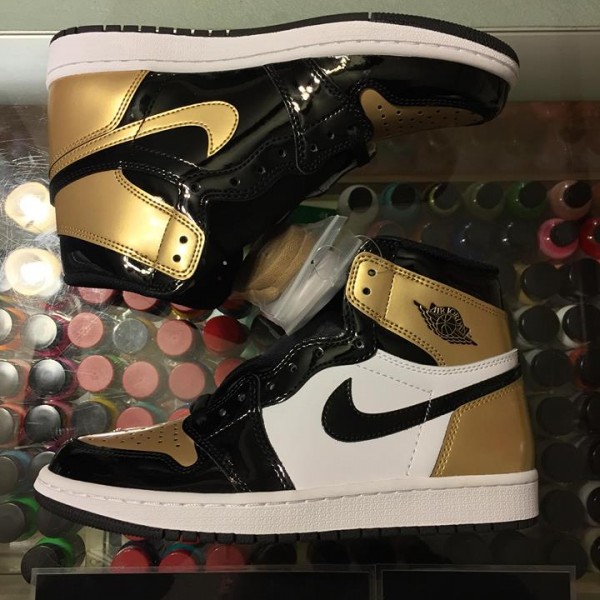 2018 Nike Air Jordan I Gold Toe Youth