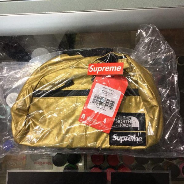 2018 Sup The North Face Metallic Waist Bag Gold