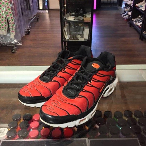 2017 Nike Air Max Plus Team Red Orange 