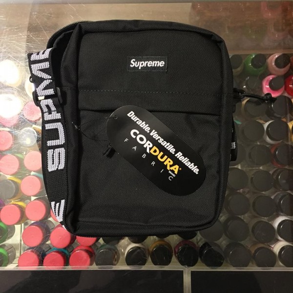 2018 Sup Shoulder Bag Black Open Packaged