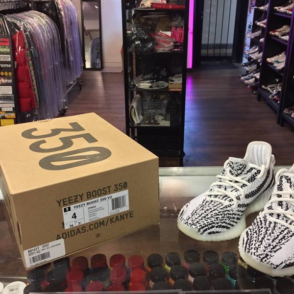 2017 Adidas Yeezy Boost 350 V2 Zebra Black White Youth
