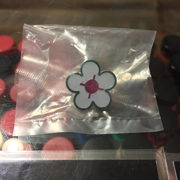 2017 Sup Been Hit Pin Flower