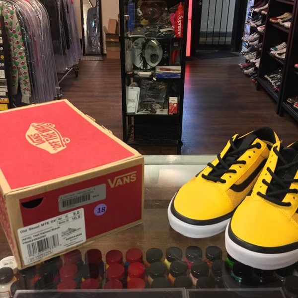 2017 Vans Old Skool MTE DX The North Face Yellow Black