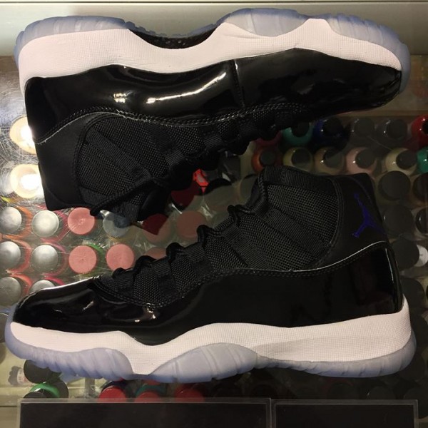2016 Nike Air Jordan XI Space Jam Men Damaged Box 