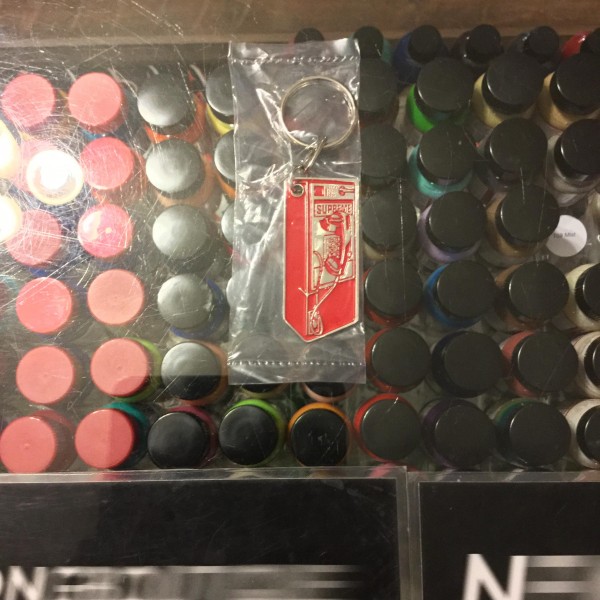 2018 Sup Phone Booth Payphone Keychain Red