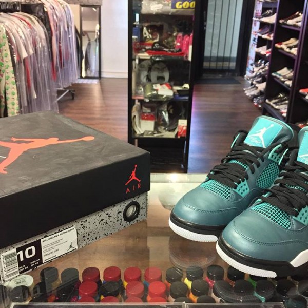 2015 Nike Air Jordan IV Teal 