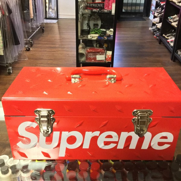 2018 Sup Diamond Plate Tool Box Red