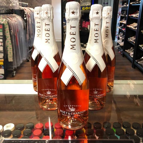 2018 Off White Moet & Chandon Nectar Imperial Rose Champagne 25 FL OZ