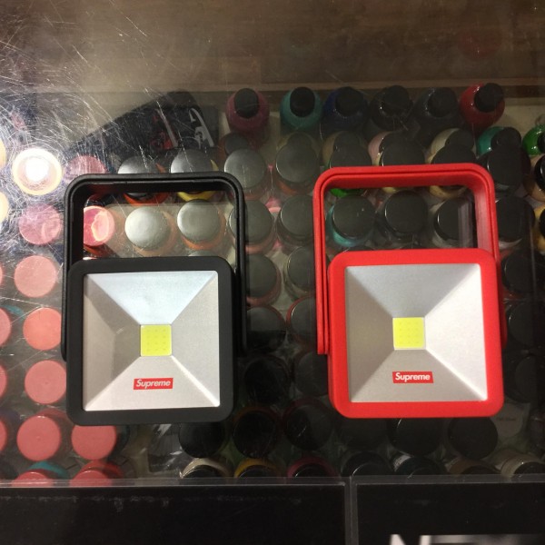 2018 Sup Magnetic Kickstand Light