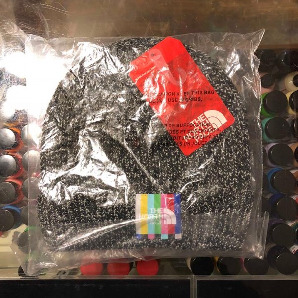 2017 The North Face EB Pepper Dog Beanie Black Marble 