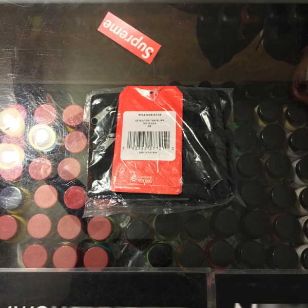 2018 Sup The North Face Expedition Travel Wallet Packaged