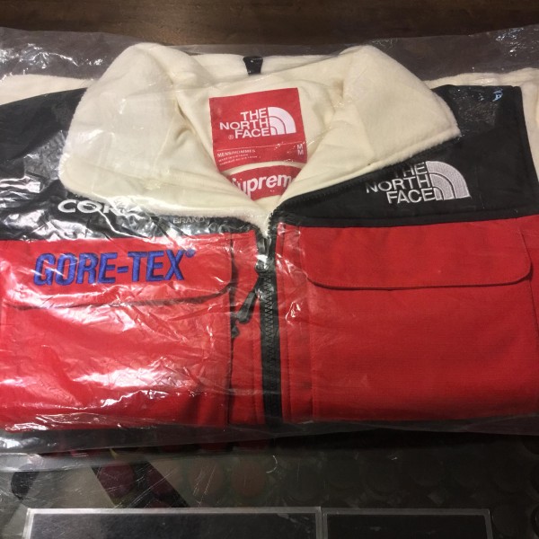 2018 Sup The North Face Expedition Fleece White Packaged