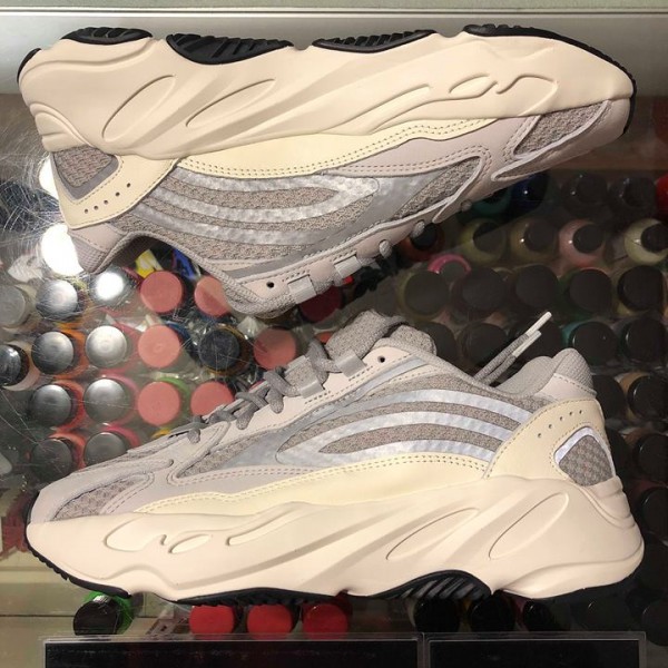 2018 Adidas Yeezy Boost 700 V2 Static Men