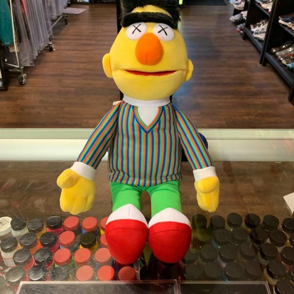 2018 Kaws Uniqlo Sesame Street Toy Bert