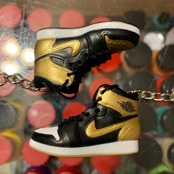 2018 Nike Air Jordan I Gold Toe 3D Keychain 