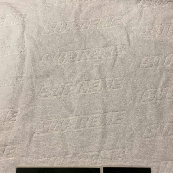 2018 Tonal Repeat Beach Towel White