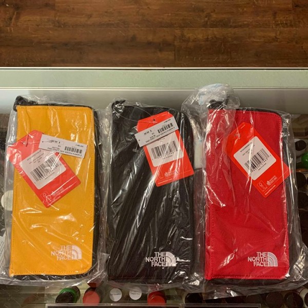 2019 The North Face TNF Arc Logo Organizer