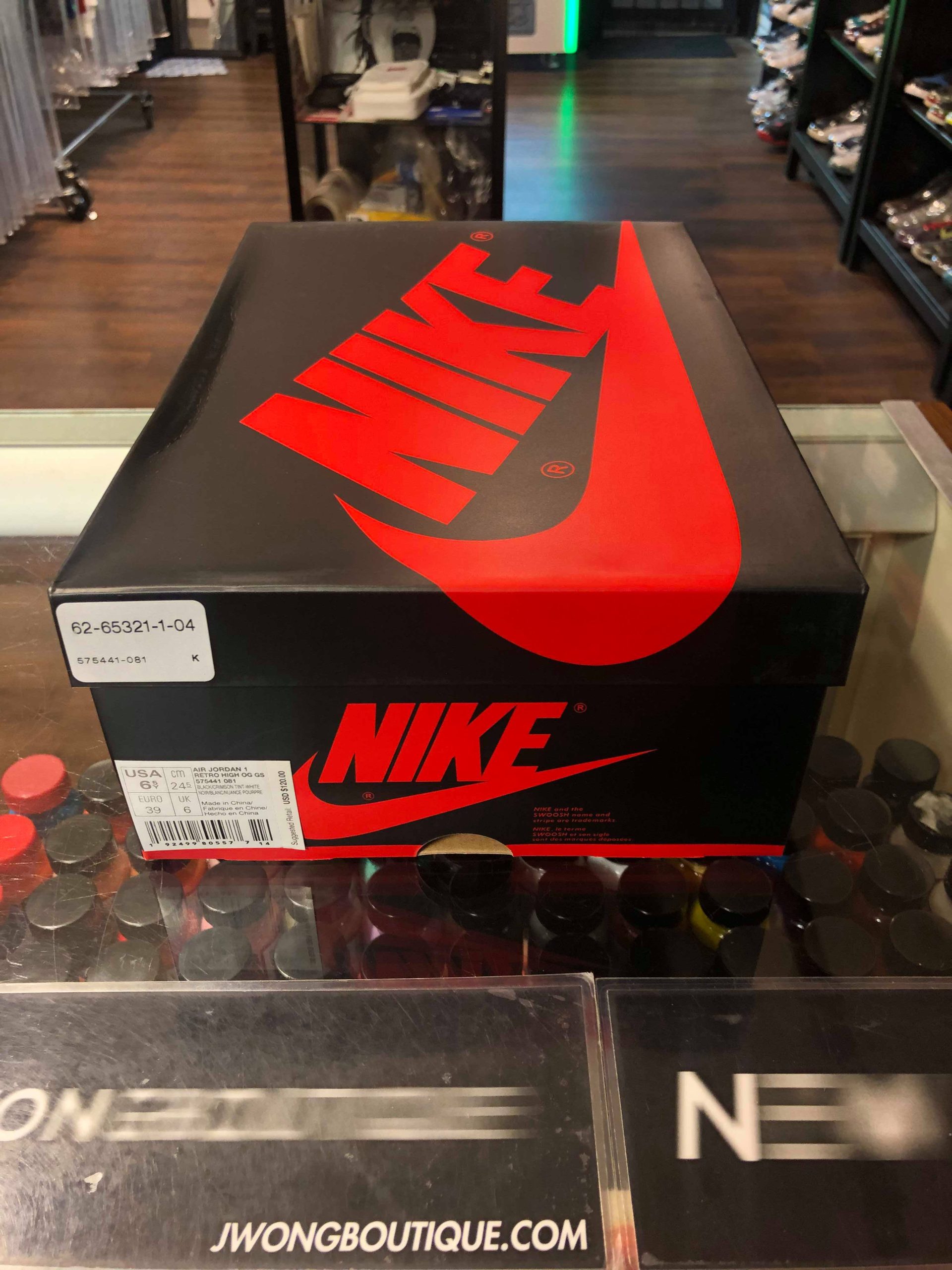 2019 Nike Air Jordan I Black Crimson Tint Youth - Image 8