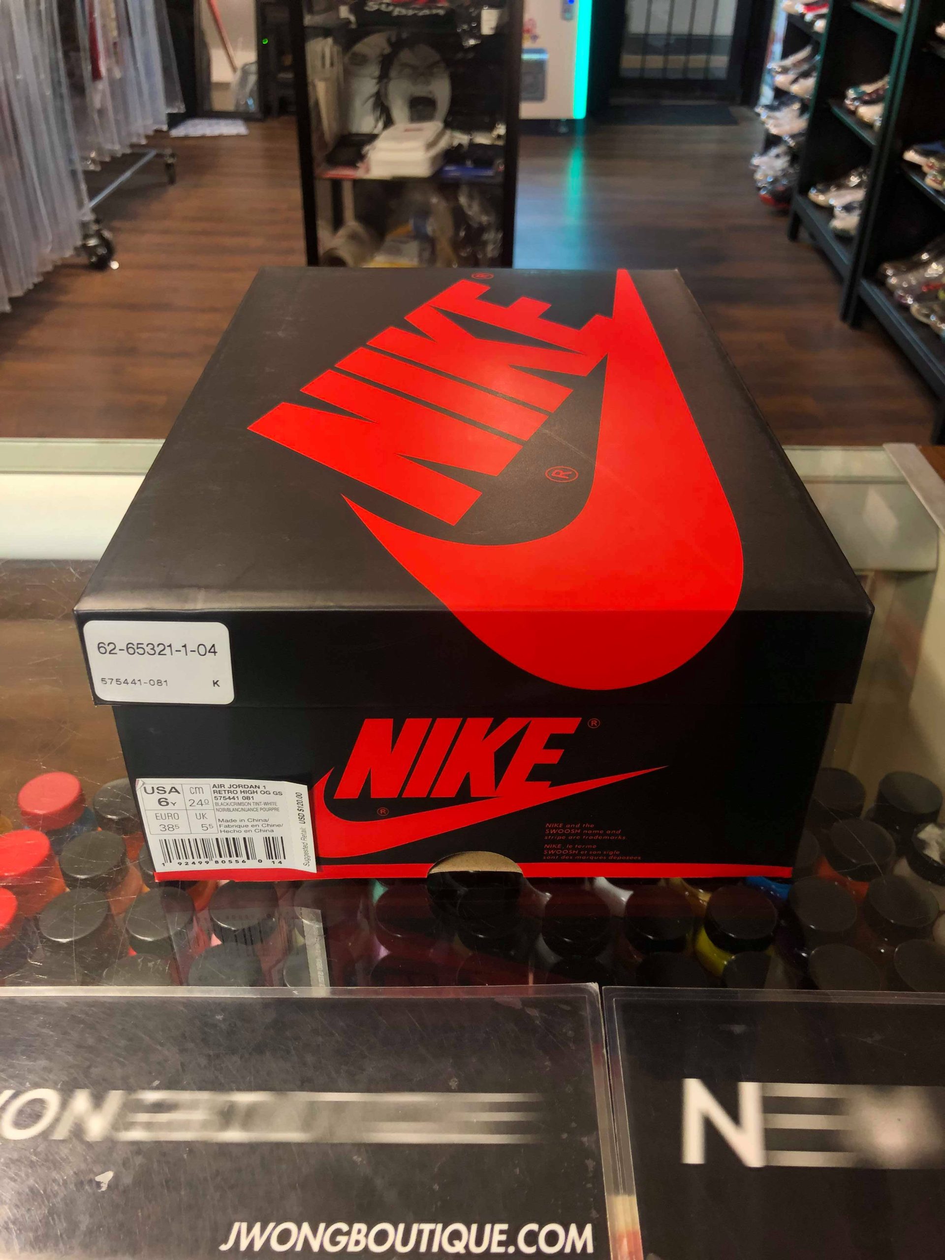 2019 Nike Air Jordan I Black Crimson Tint Youth - Image 7