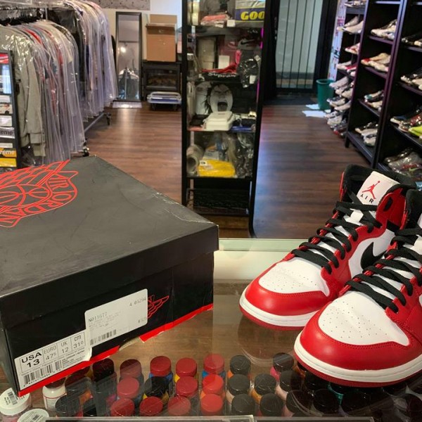 2013 Nike Air Jordan I Chicago